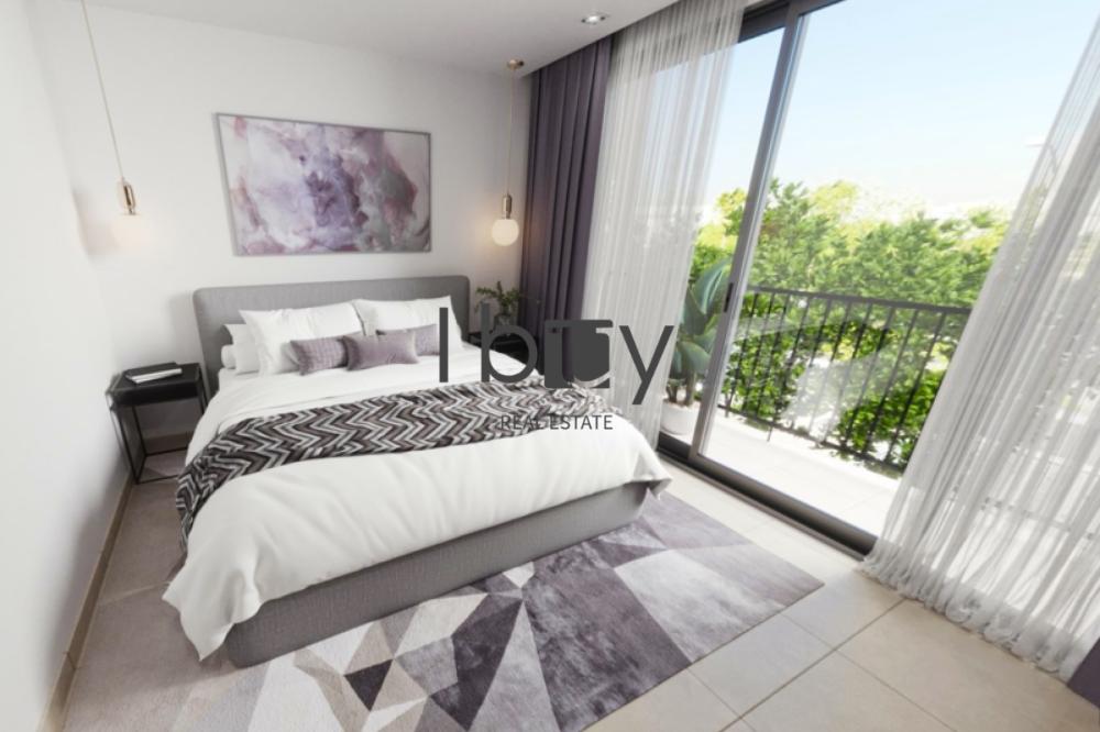 Single Row | End Unit | Brand New | First Occupant
