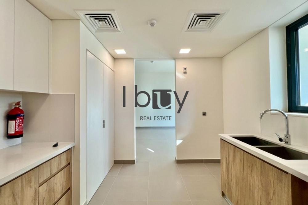 Single Row | Prime Area | Hot Deal | High Privacy