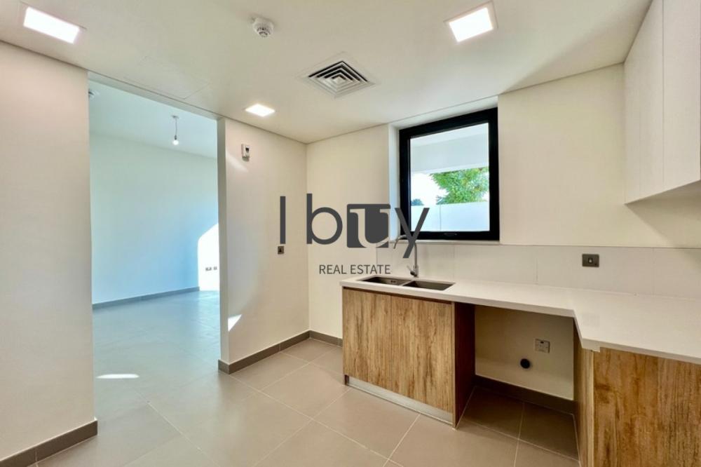 Single Row | Prime Area | Hot Deal | High Privacy