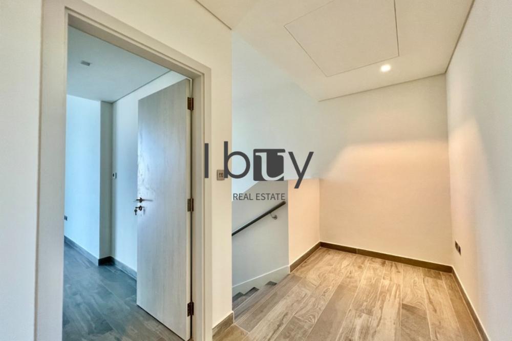 Single Row | Prime Area | Hot Deal | High Privacy