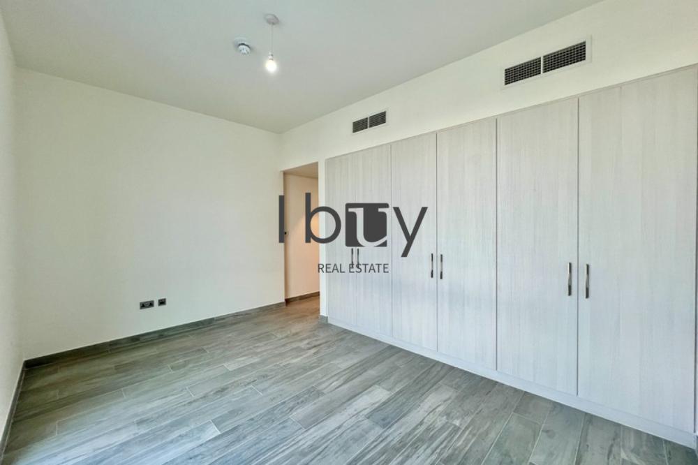Single Row | Prime Area | Hot Deal | High Privacy