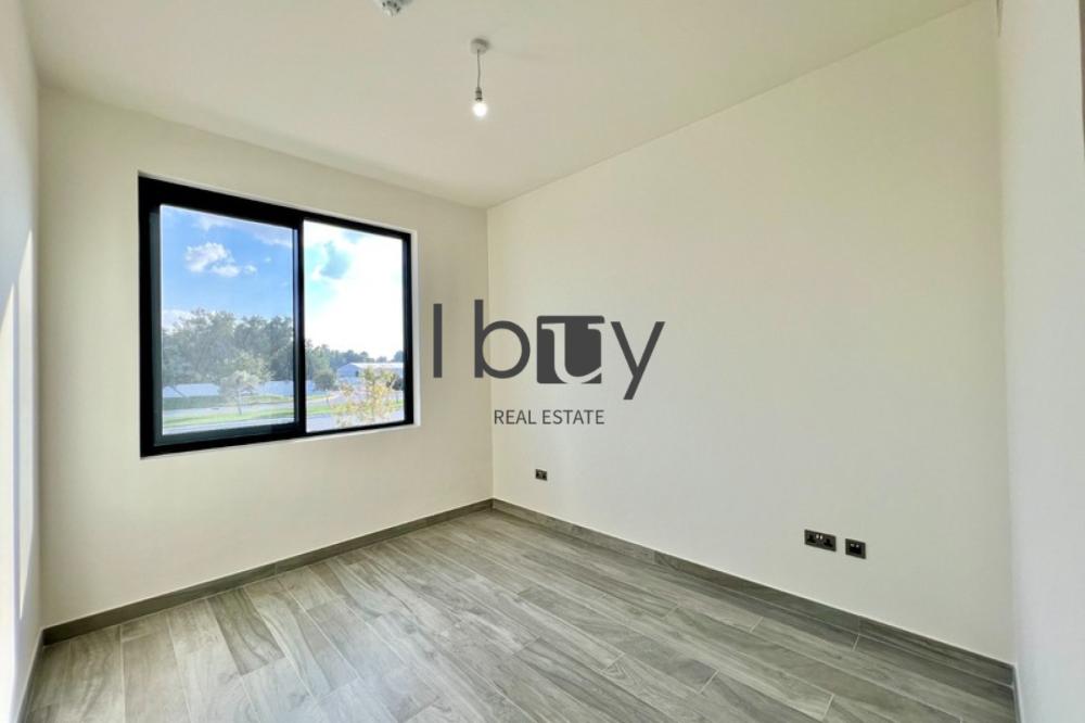 Single Row | Prime Area | Hot Deal | High Privacy
