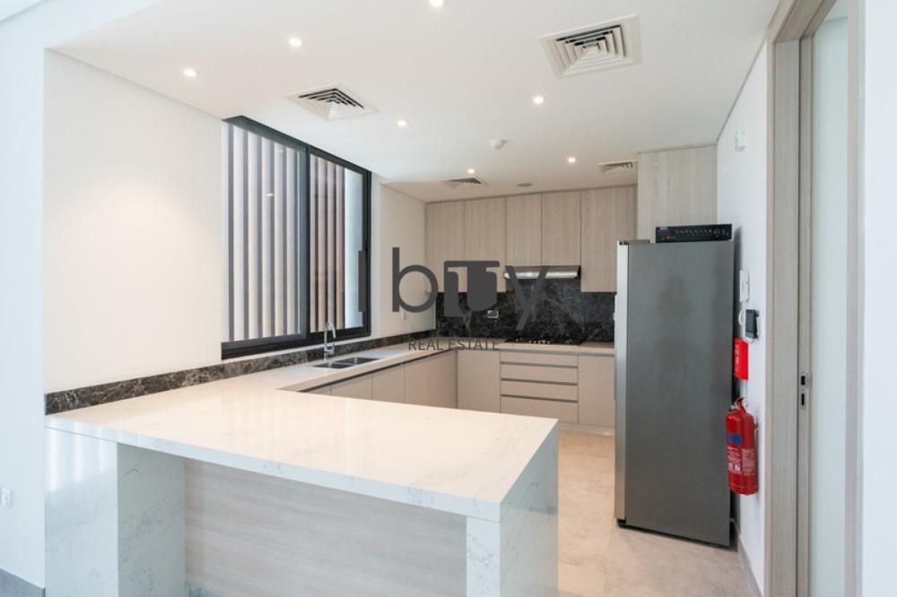 Exclusive 5 BR | Premium Living |  Single Row |