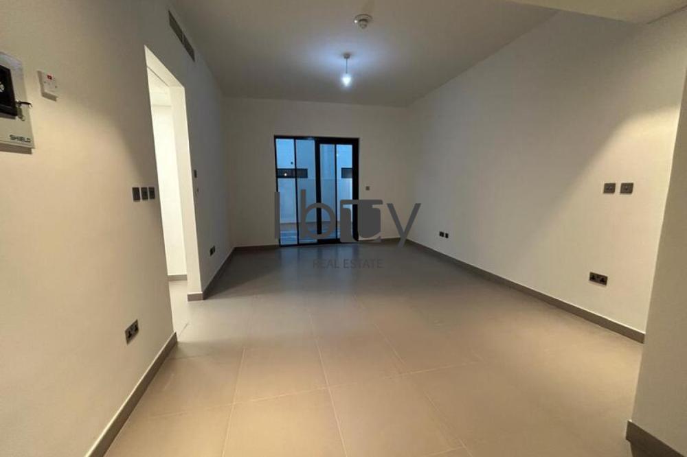 Rent Refund | Best Price | Single Row | Prime Area