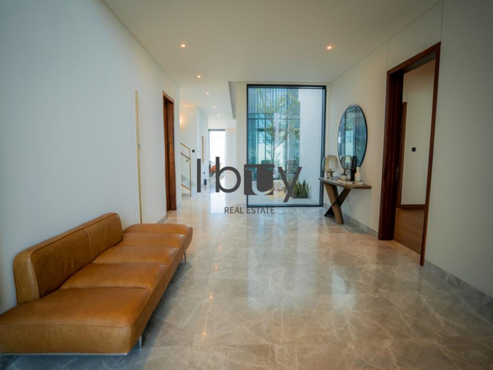 Al Ghaf | Single Row | Mid Unit | High Ceiling |