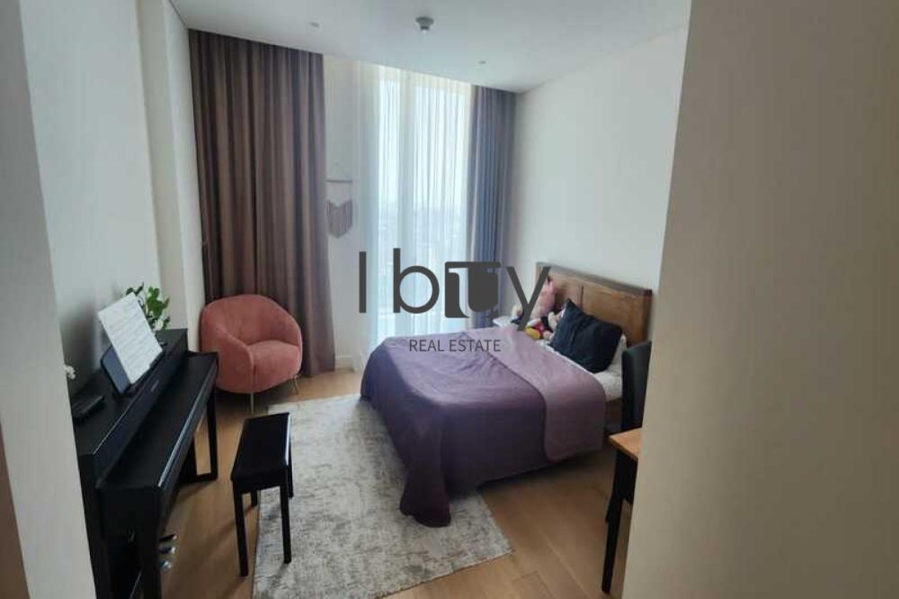 Luxurious 3BR Unit | Rare Layout | Exclusive |