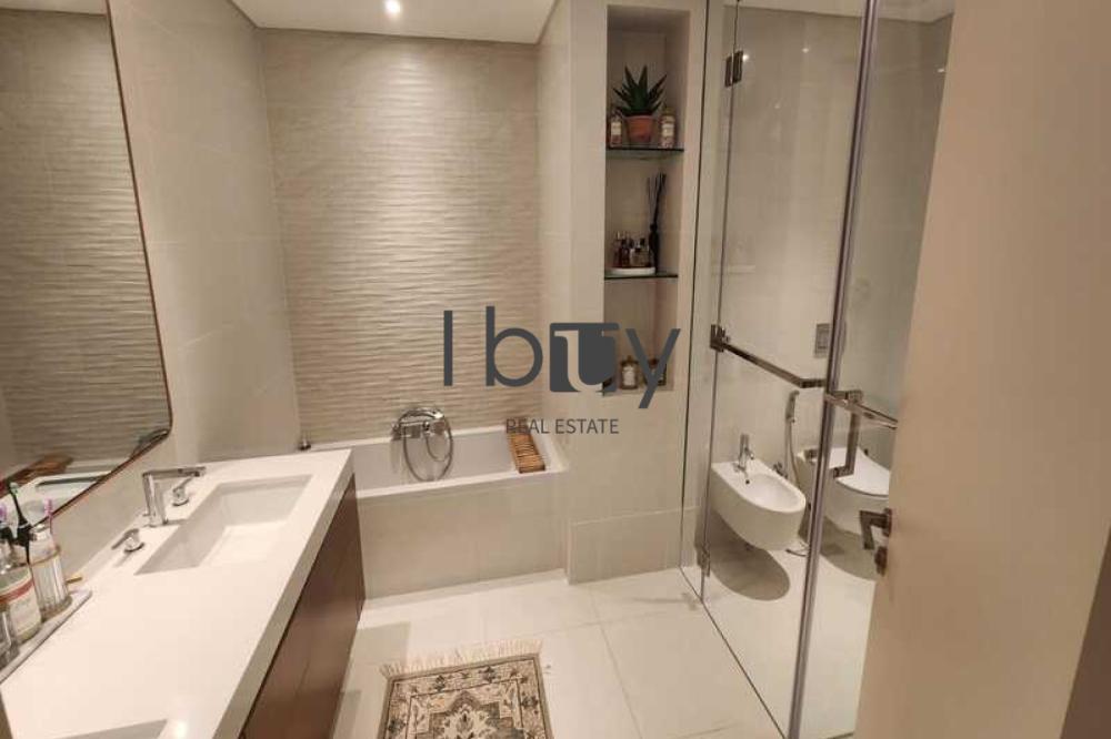 Luxurious 3BR Unit | Rare Layout | Exclusive |