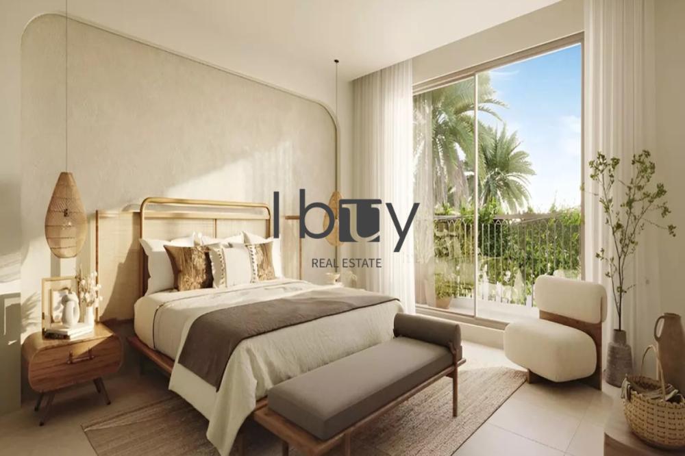 Double Row | End Unit | Maids Room | Prime Area