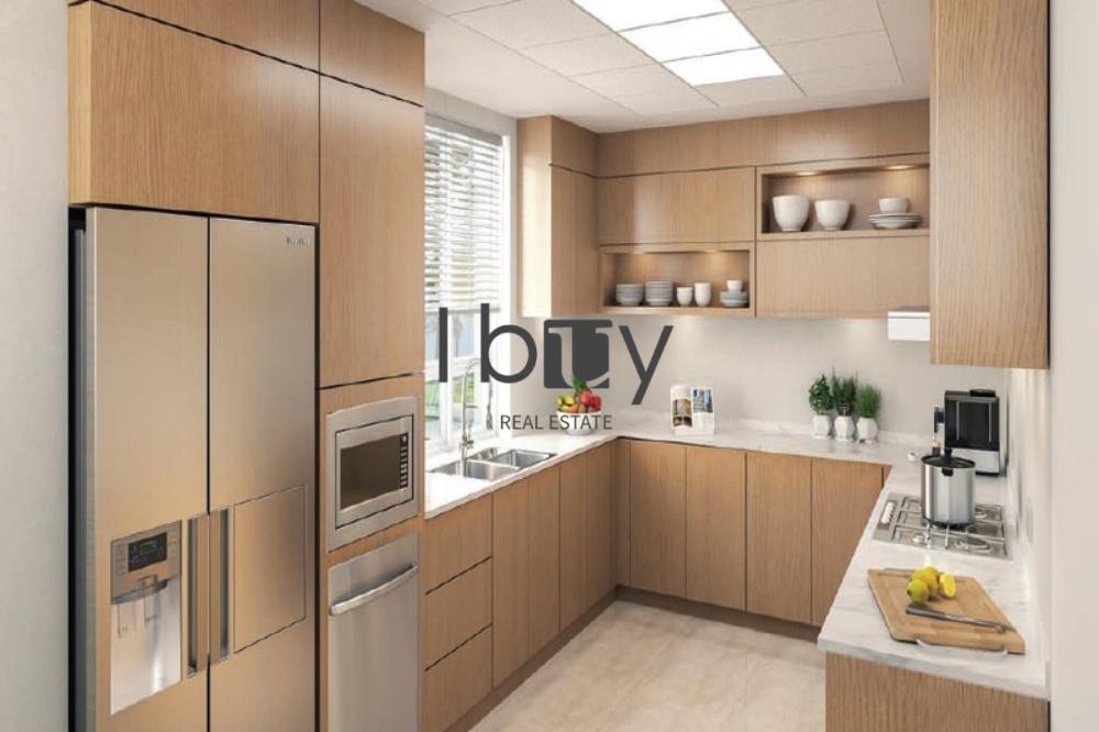 Double Row | End Unit | Maids Room | Prime Area
