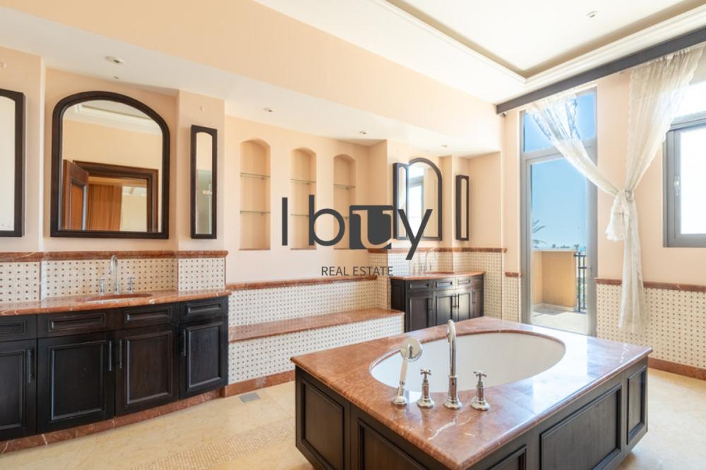 Golf Course View | High Privacy | Luxury Villa |