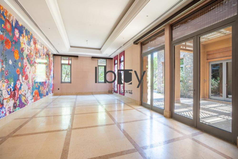 Golf Course View | High Privacy | Luxury Villa |