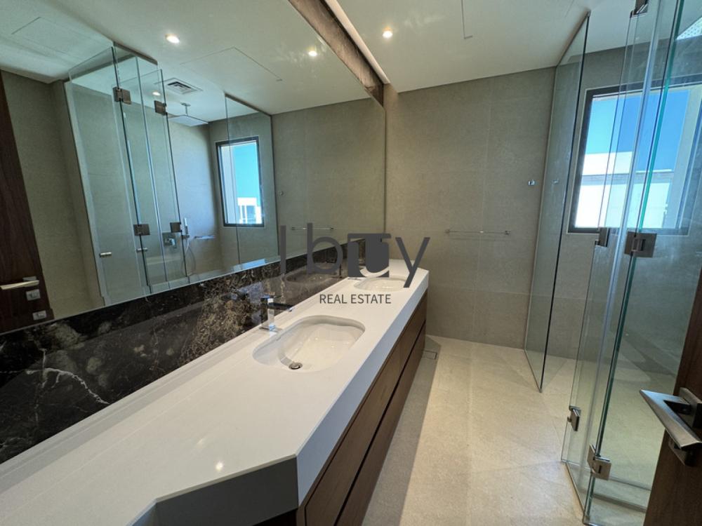 Single Row | Corner Unit | Elite Community |