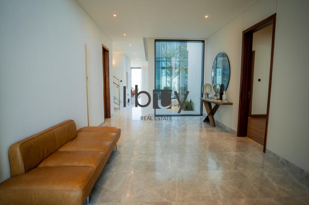 Premium Finishing | High Ceiling | End Unit |