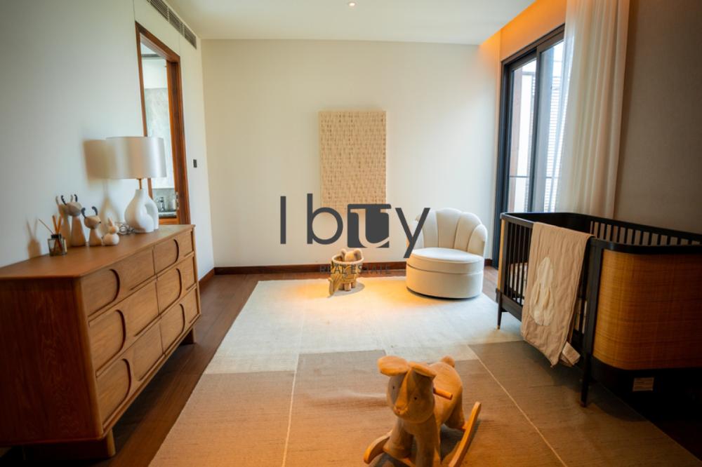 Premium Finishing | High Ceiling | End Unit |