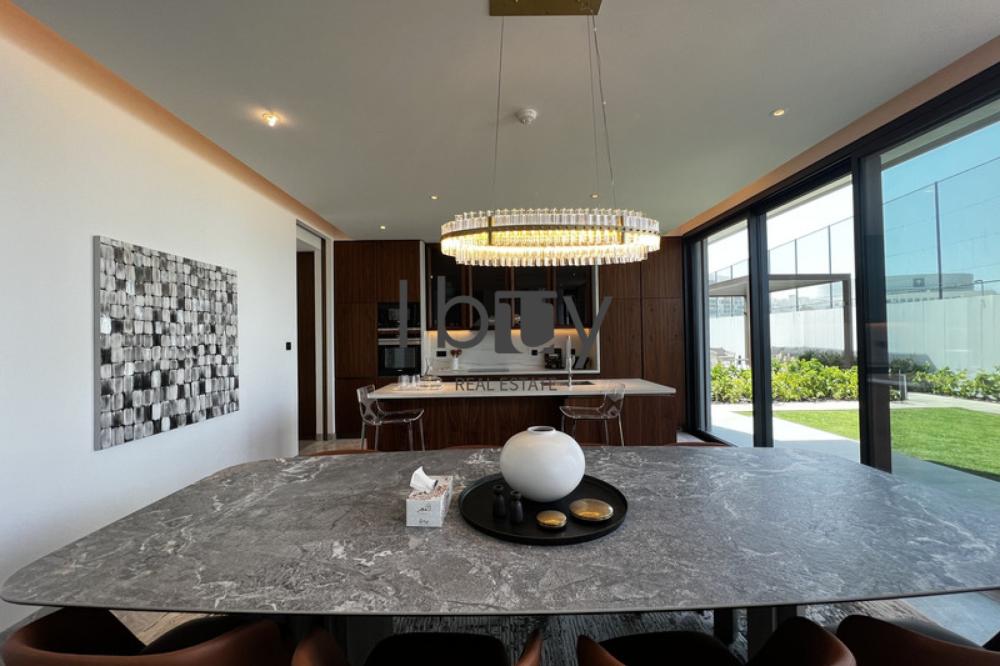 Sidr| Mid Unit | Single Row | High End Finishes