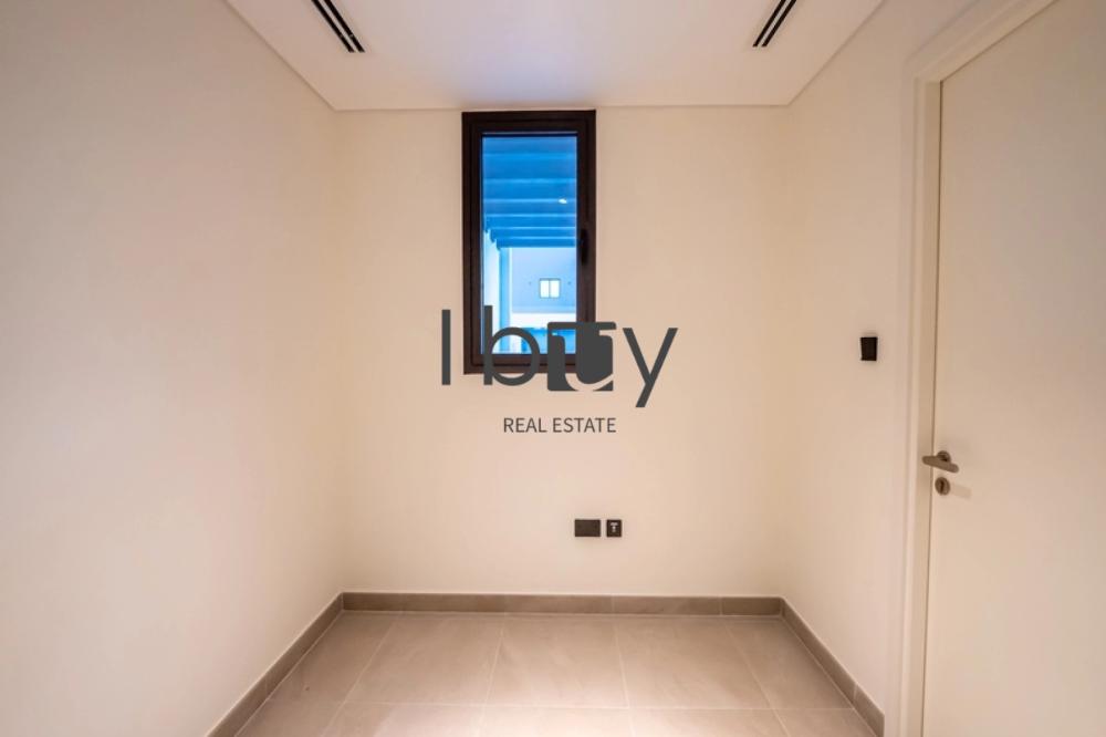 Al Tayr |Brand New | First Occupant |Large Terrace