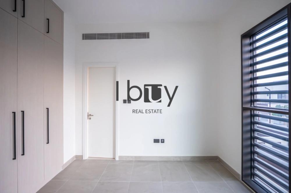 Al Tayr |Brand New | First Occupant |Large Terrace