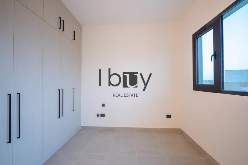 Al Tayr |Brand New | First Occupant |Large Terrace