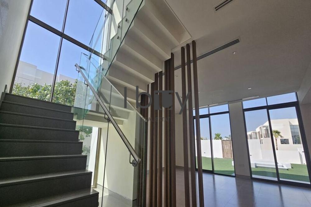 Handover Soon | Massive Layout | Elite Community