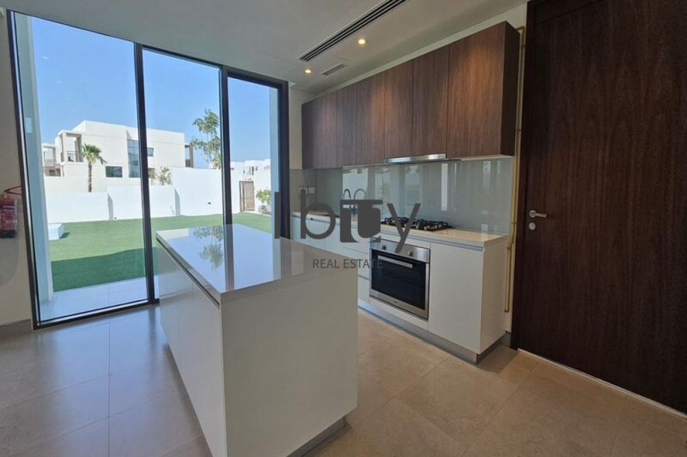 Handover Soon | Massive Layout | Elite Community