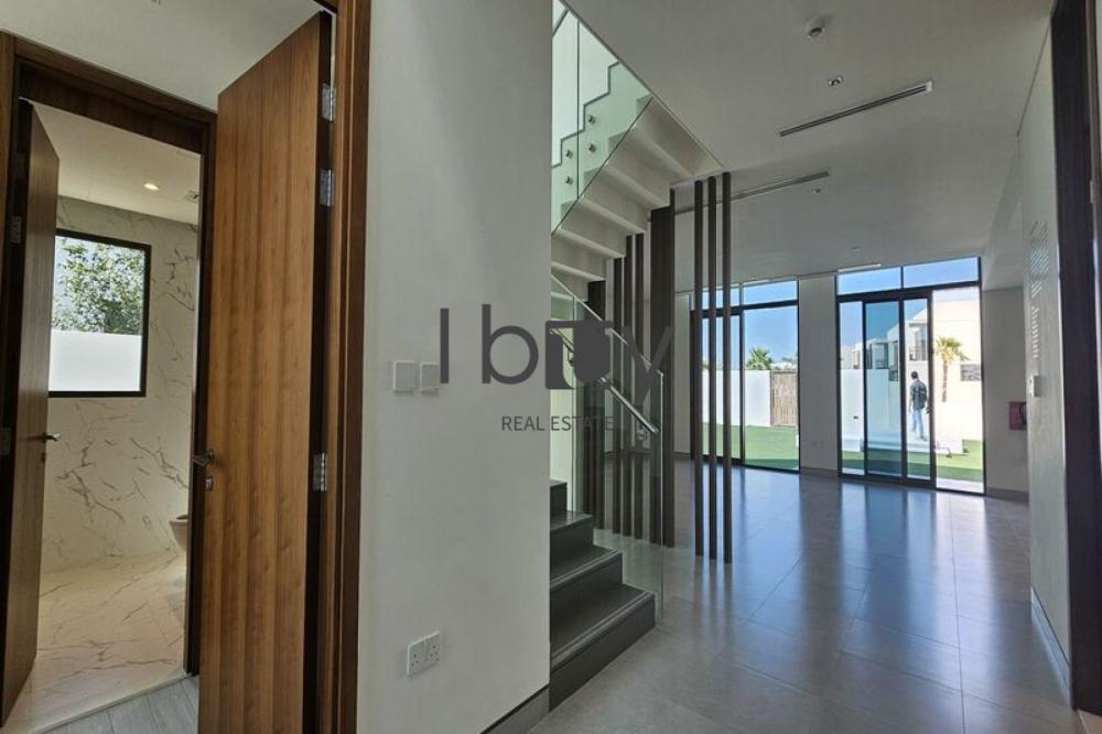 Handover Soon | Massive Layout | Elite Community