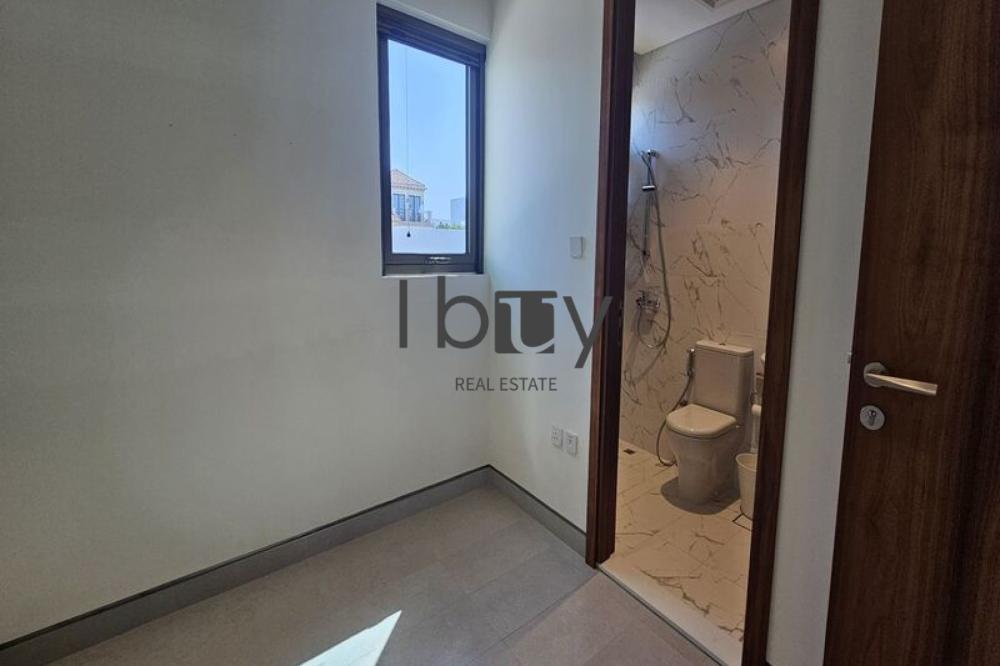 Handover Soon | Massive Layout | Elite Community