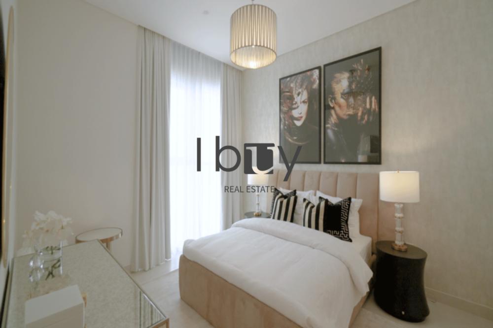 Radiant Viewz 1 | Massive Layout | High Floor |