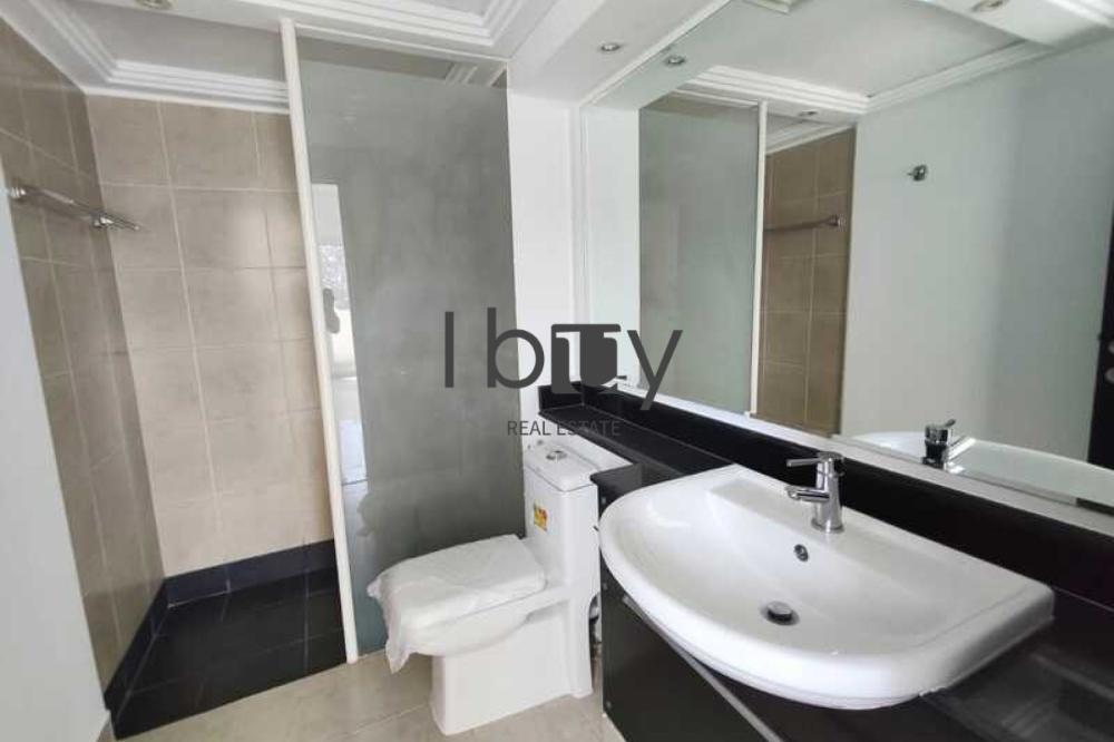 Desert Style | Spacious Unit | Maids Room | Hot Deal