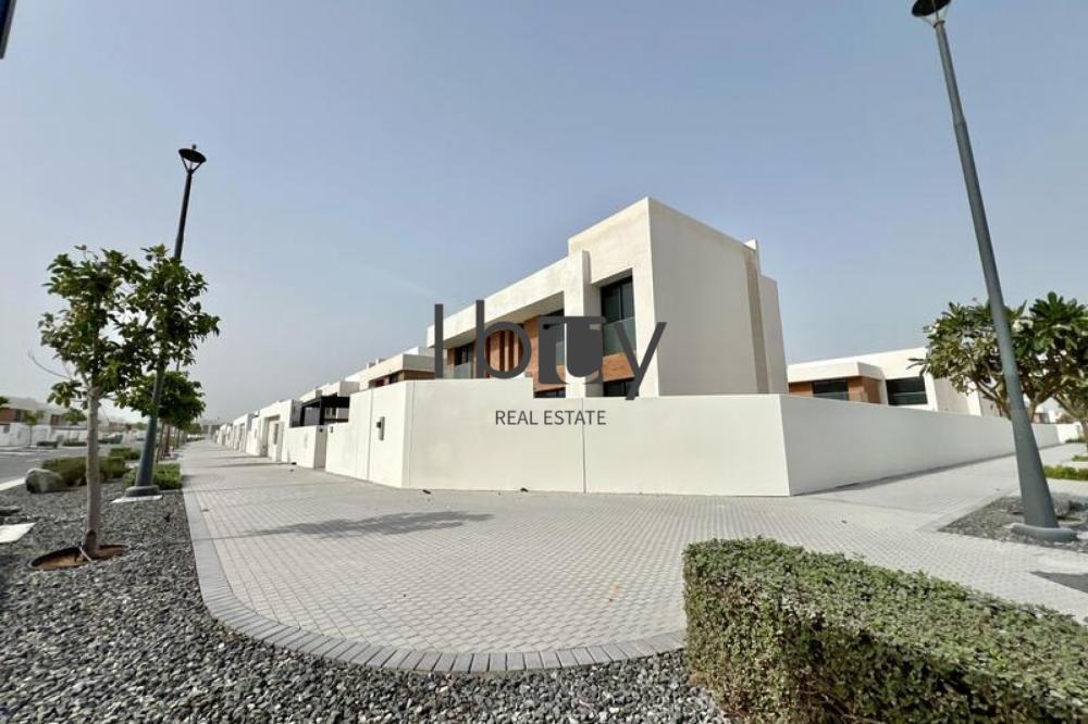 Corner Unit |Double Row | Large Plot | Ready Unit