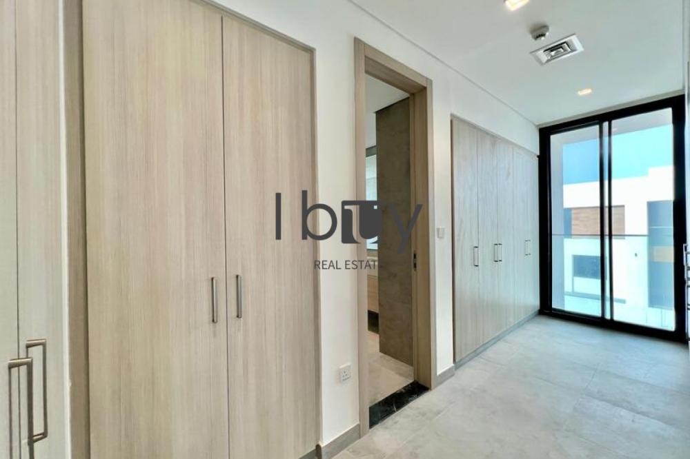 Corner Unit |Double Row | Large Plot | Ready Unit