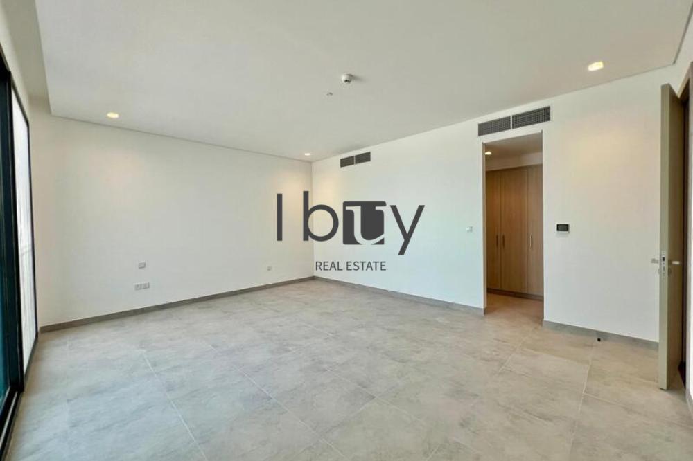 Corner Unit |Double Row | Large Plot | Ready Unit