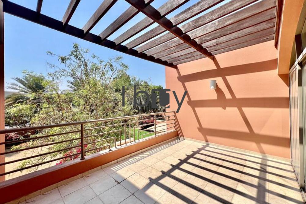 Private Garden | Massive Layout | High Privacy |