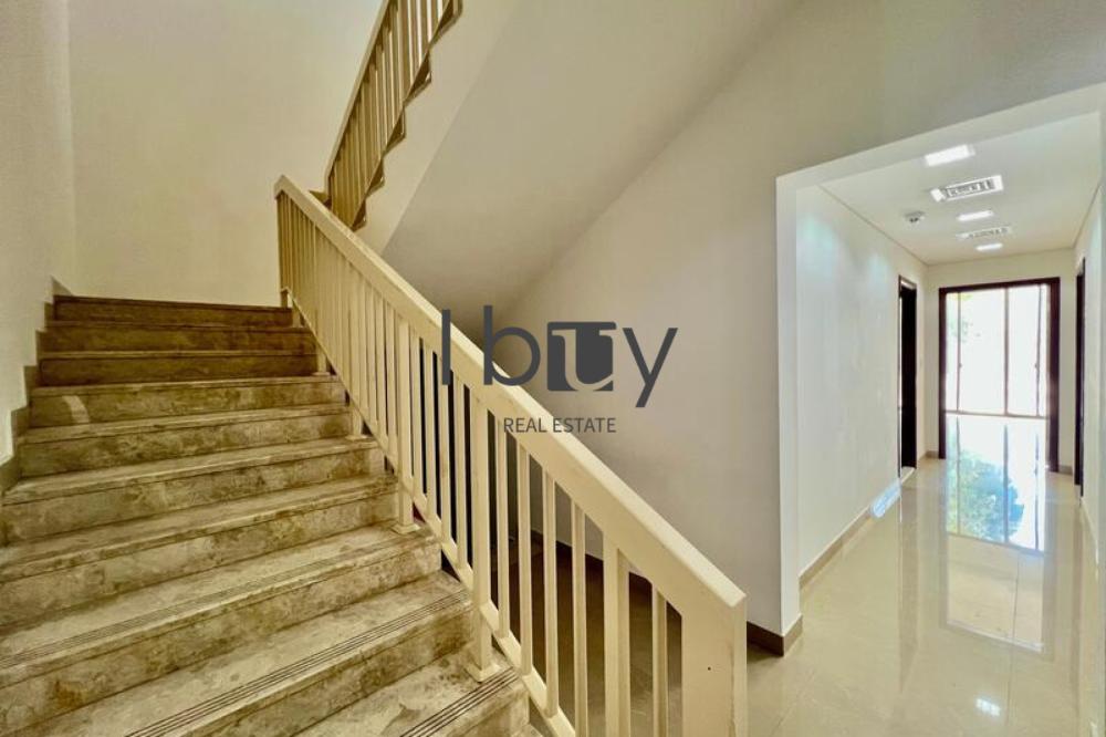 Private Garden | Massive Layout | High Privacy |