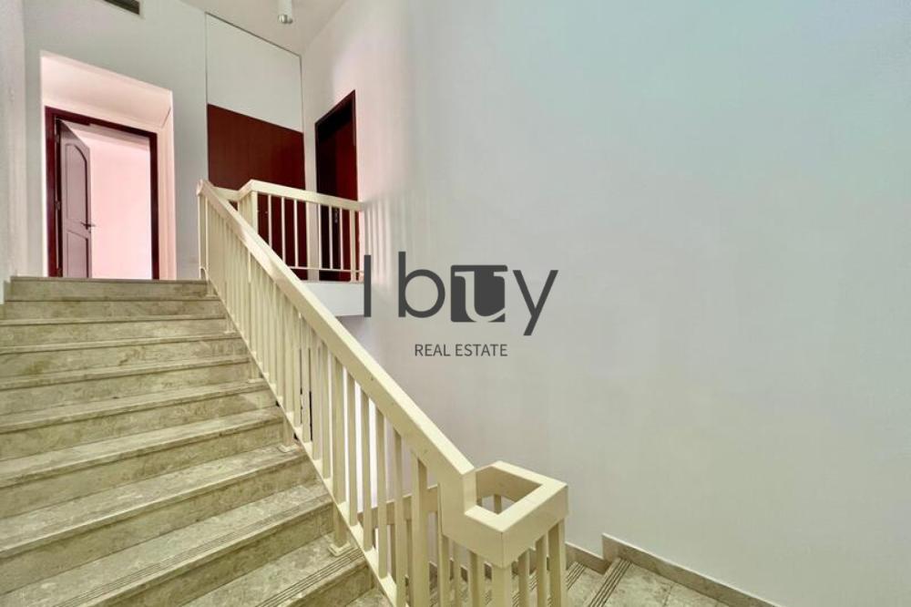 Private Garden | Massive Layout | High Privacy |