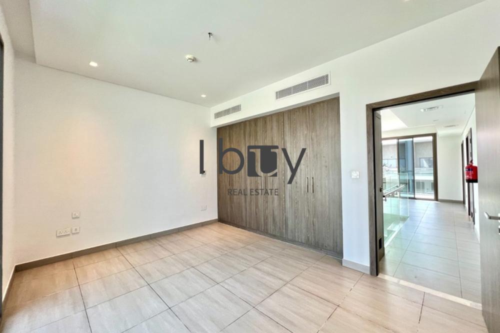 Rented | Single Row | Close To Facilities |