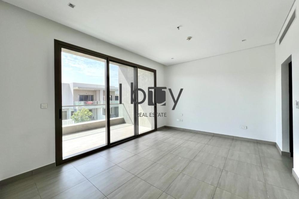 Rented | Single Row | Close To Facilities |