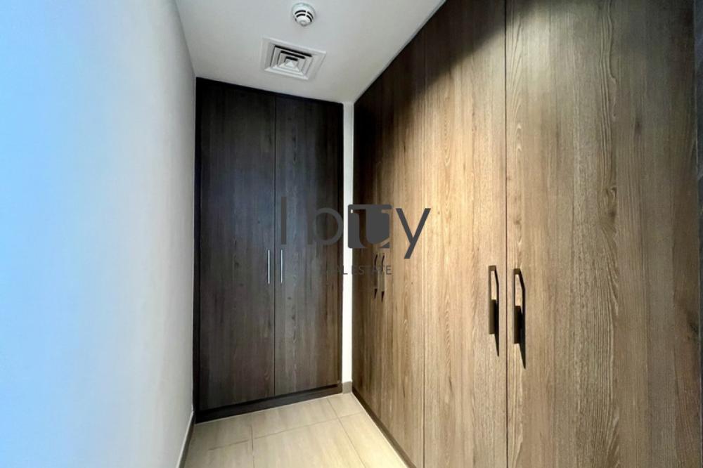 Rented | Single Row | Close To Facilities |