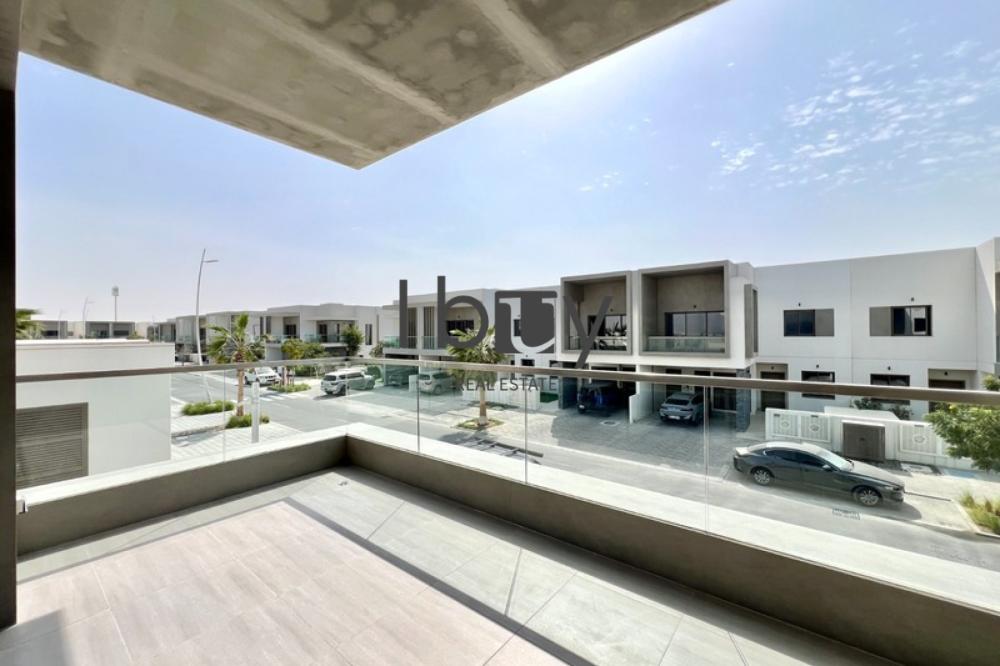 Rented | Single Row | Close To Facilities |