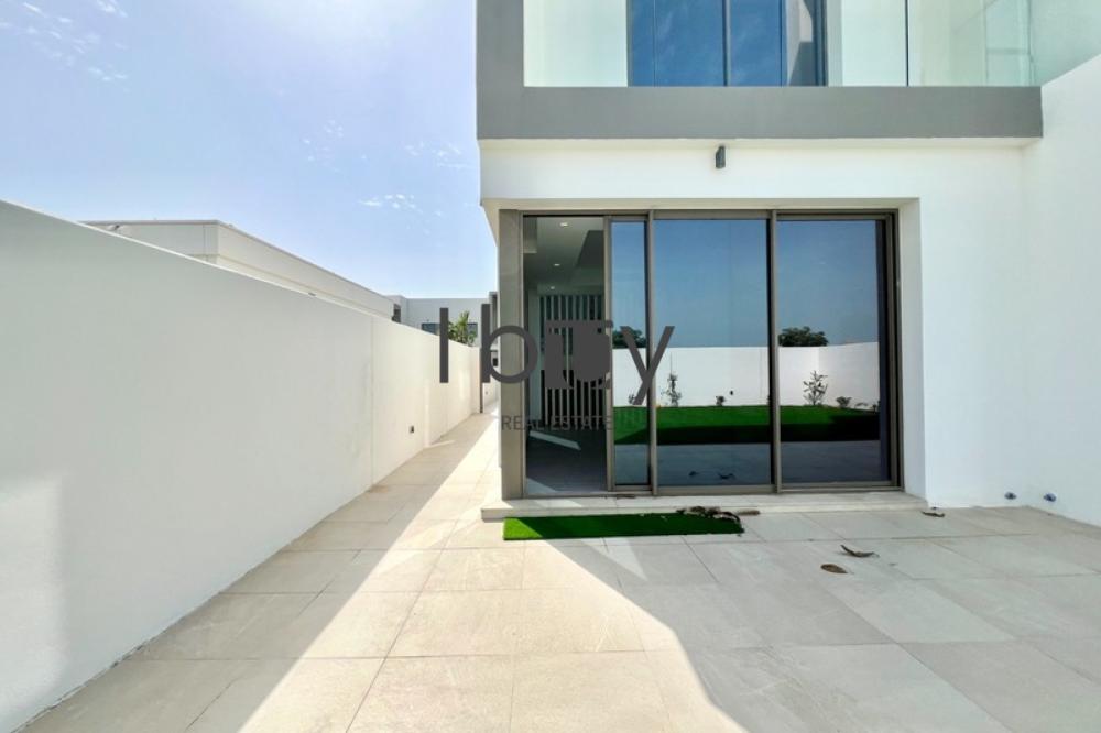 Rented | Single Row | Close To Facilities |