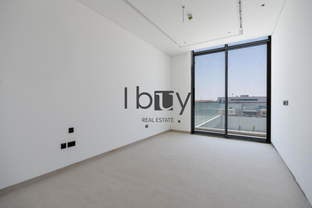 Semi-Commercial Villa | Nursery- Clinic Approved |