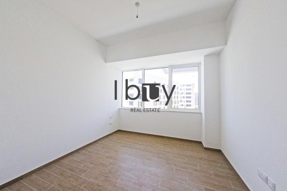 Spacious 3 BR | Corner Unit | Best View | Hot Deal