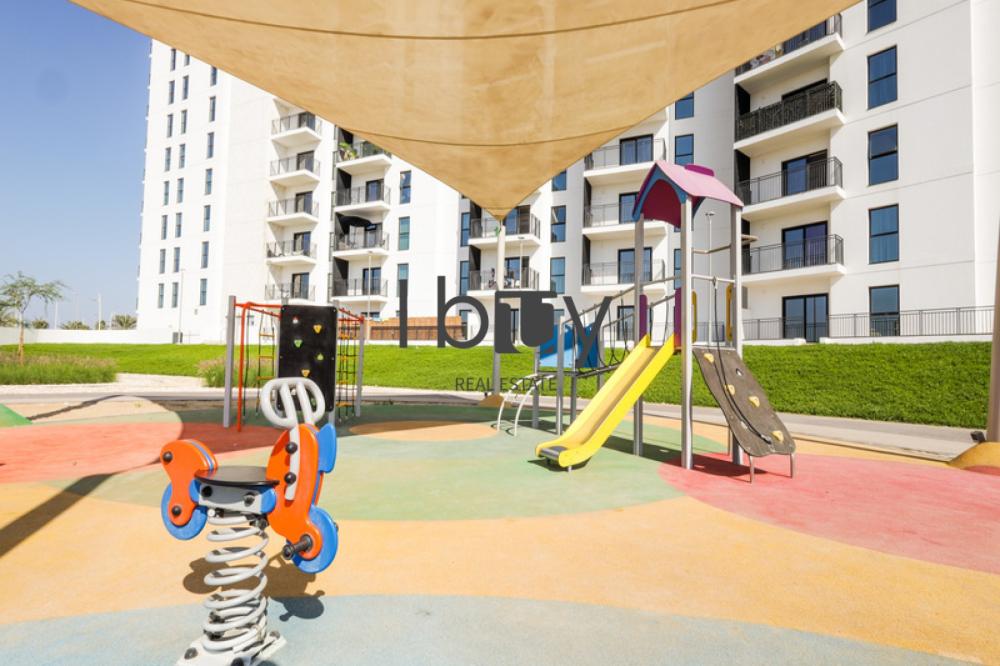 Pool and Canal View | Prime Location | Best Invest