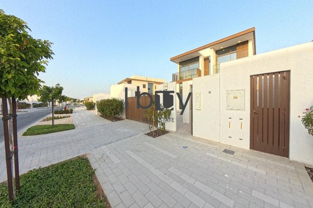 Type V5 | Brand New Villa | Landscaped | Hot Deal
