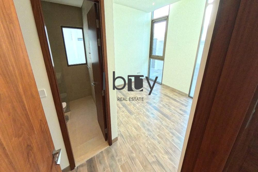 Type V5 | Brand New Villa | Landscaped | Hot Deal