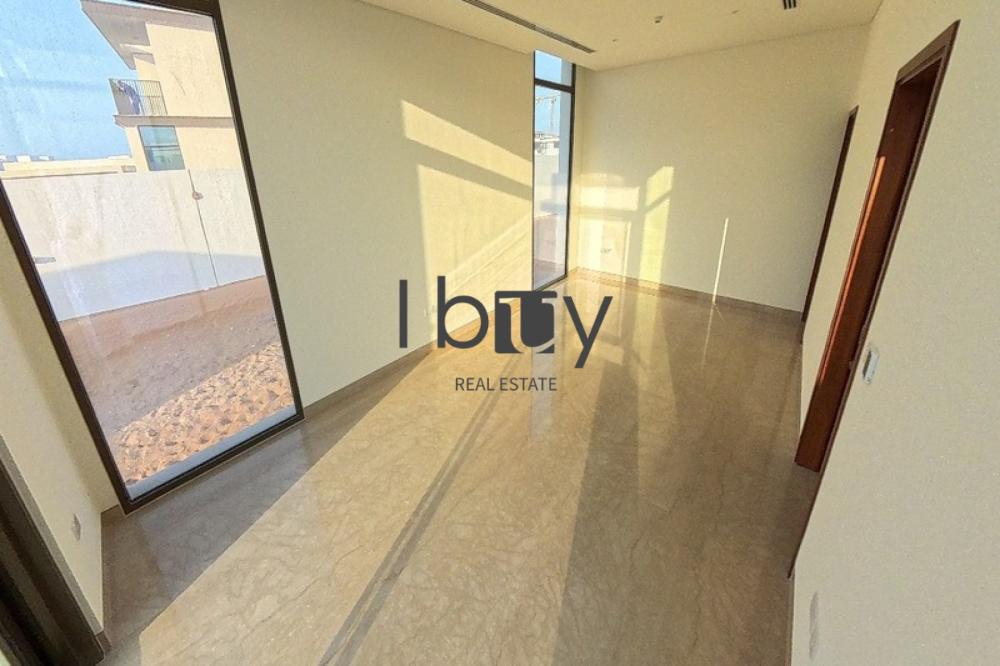 Type V5 | Brand New Villa | Landscaped | Hot Deal