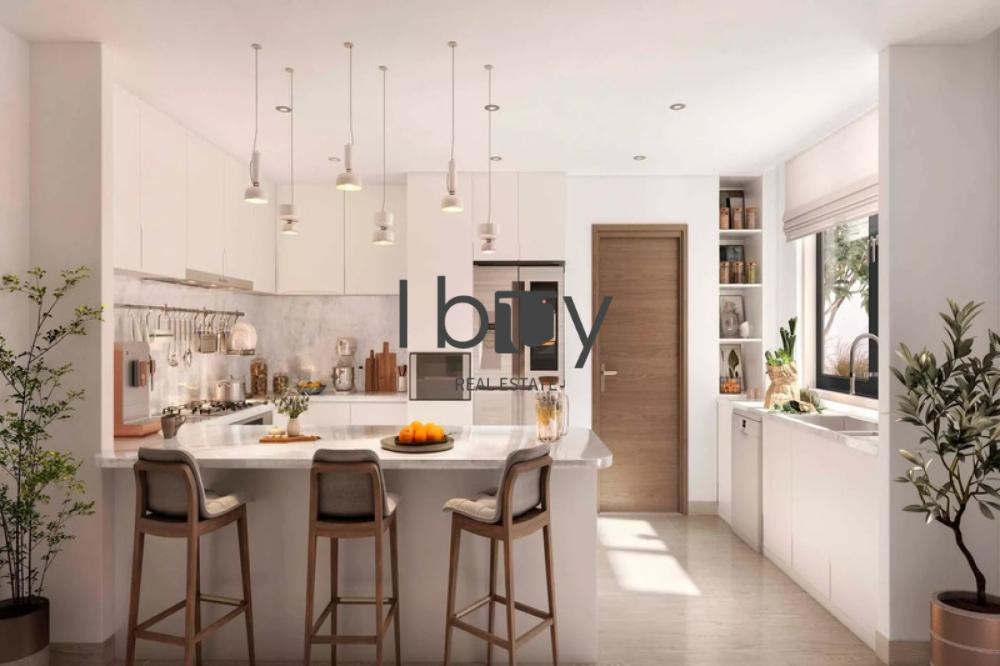 Corner Unit | Spacious Duplex | Ideal Investment