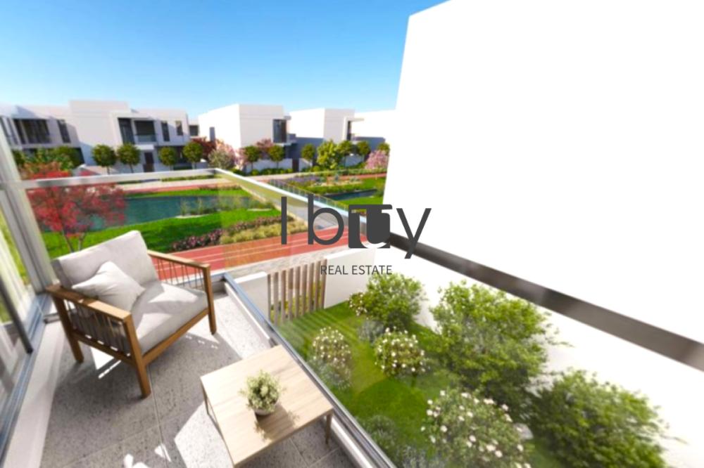 Spacious Corner End Unit | HQ 2025 | Invest |