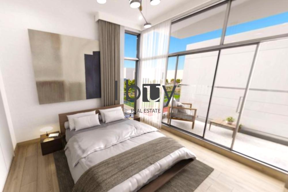 Spacious Corner End Unit | HQ 2025 | Invest |