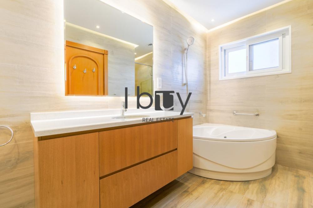 Discuss Your Offer | Private Beach| Full Sea View