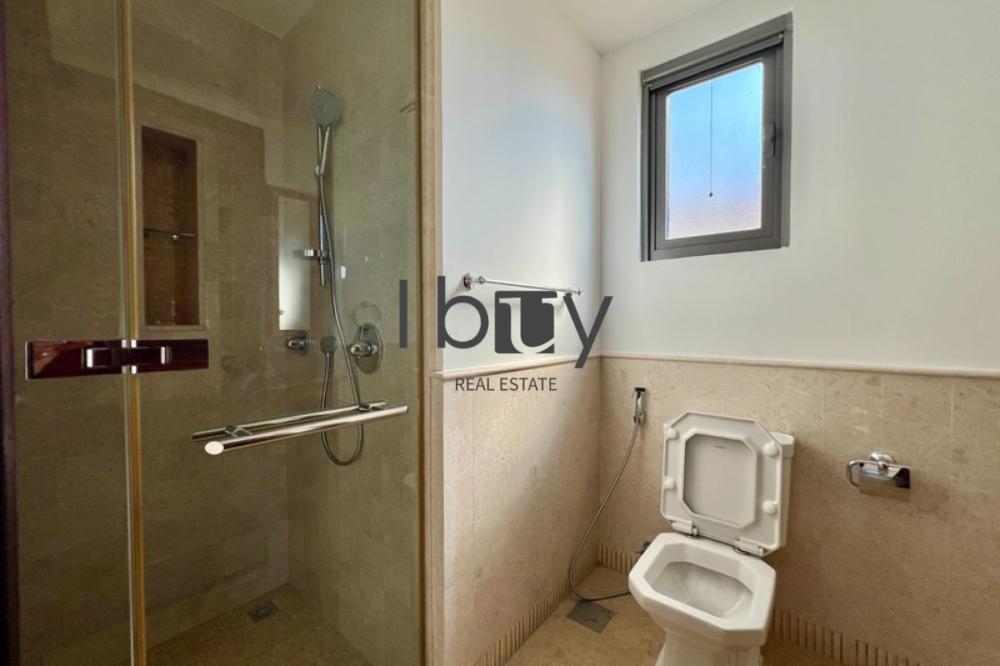 Vacant | Close to Clubhouse | Private Garden